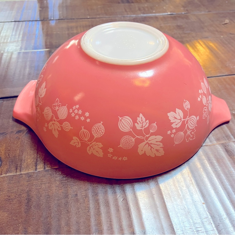 Pyrex Mixing Bowl